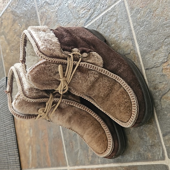 Yodelers Vintage Sherpa Lined Boots - Picture 1 of 6